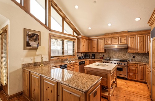 Downtown House | Spacious Aspen Core Townhouse Next to Gondola