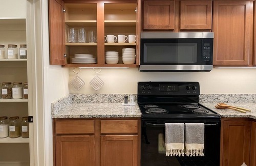 Springville House | Spacious fully loaded 4-bedroom townhome sleeps 12 freeway access next to BYU