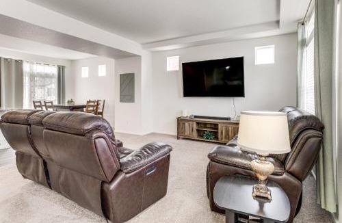 Aurora House | Spacious & Modern! New Home Near Gaylord Rockies