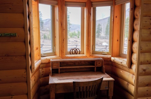 Grand Lake Cabin | Spacious Mountain Home near Grand Lake - 3br/3ba
