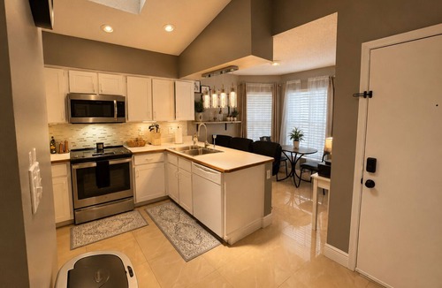 Orlando House | Spacious Orlando Retreat Near UCF & Downtown, Family-Friendly 3BR Home