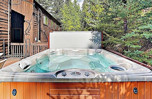 Intermountain House | Spacious Townhome with Hot Tub, Adjacent to Gore Creek | 4.5 Miles to Vail