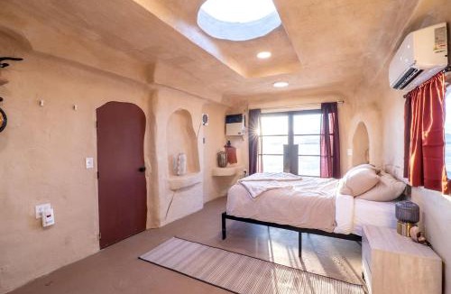 Beryl Junction House | Spectacular Cave Perfect for Families or Groups in Utah