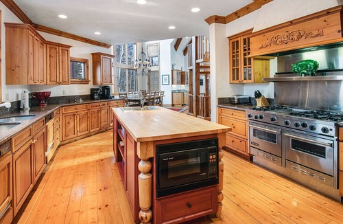 Beaver Creek House | Spectacular single family home with majestic views of Beaver Creek Mountain!