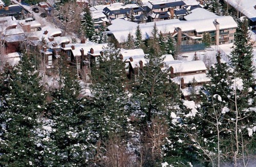 Downtown Apartment | St Regis, Pet Friendly Luxury, meticulously maintained to St. Regis standards