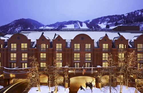 Downtown Apartment | St Regis, Pet Friendly Luxury, meticulously maintained to St. Regis standards