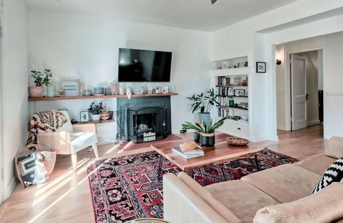 Congress Park Condo | Stay Downtown! Historic Condo w/ sunroom!