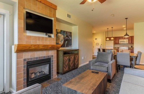 Steamboat Springs Resort | Steamboat Springs | Alpine Base Retreat | Pool + Hot Tub
