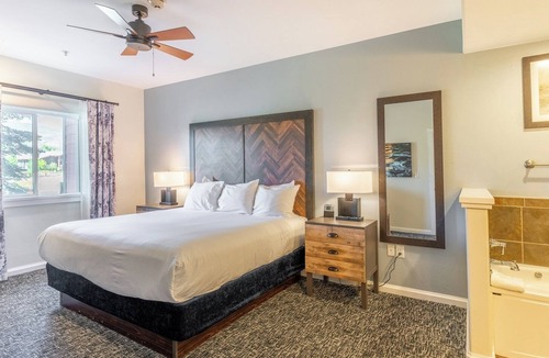 Steamboat Springs Resort | Steamboat Springs | Alpine Base Retreat | Pool + Hot Tub