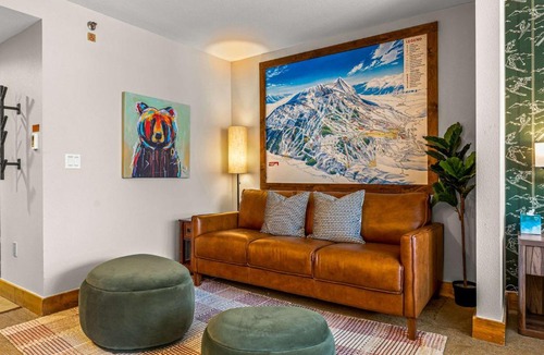 Mount Crested Butte House | Stellar Location Hot Tub Heated Pool Steam Room Gym
