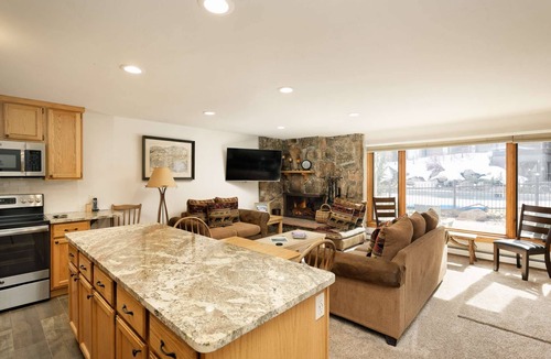 Snowmass Village Condo | Steps to Outdoor Pool/Hot Tub! Patio with Grill, Wood Fireplace & Covered Parking