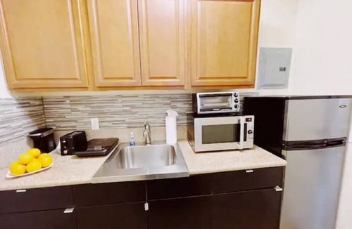 Pompano Beach Apartment | Studio Beach Haven Kitchen | Pool | Parking