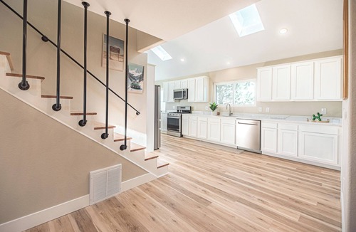 Calhan House | Stunning Home w King Beds, Volleyball Mountain Views, Private Retreat, Hot tub