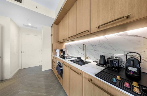 Wynwood Art District Apartment | Stylish 1BR | Pool & Gym | Near Wynwood Walls