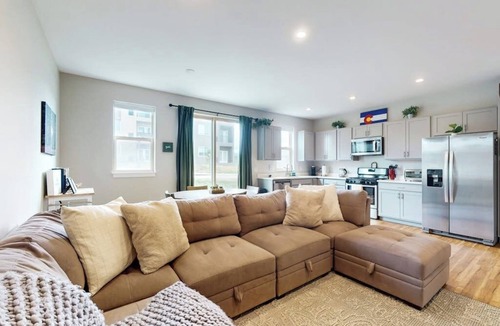 Gypsum House | Stylish, dog-friendly retreat with grill & washer/dryer - near skiing & hiking