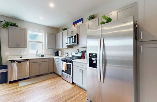 Gypsum House | Stylish, dog-friendly retreat with grill & washer/dryer - near skiing & hiking