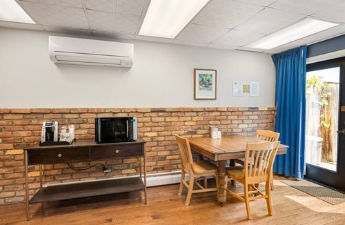 Glenwood Springs Hotel | Stylish Downtown Stay Near Anderson Arts & Local Dining Spots