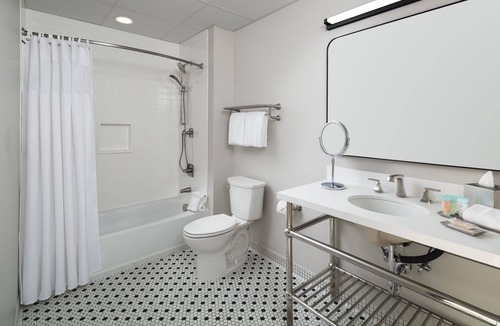 Glenwood Springs Hotel | Stylish Glenwood Getaway Near Riverwalk & Outdoor Recreation | 3 Units