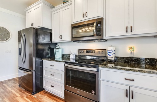 Laguna Beach House | Summer Deals! BEACH Access- 5 mins! Free Activities! DOG Friendly