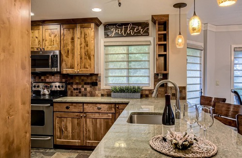 Peak 9 Condo | SUMMER FAVORITE Peak 9 Main St 2 blks - Village at Breck Resort Hot tubs, Pool+