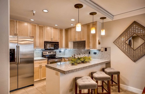 Peak 9 Condo | SUMMER FAVORITE Peak 9 VILLAGE AT BRECK Resort 2 blk to Main St/Pool & Hot tubs+