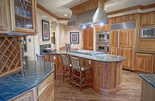Vail House | *Summer Sale* Luxurious Creekside Home - Outdoor Private Hot Tub, Theater Room, Pool Table