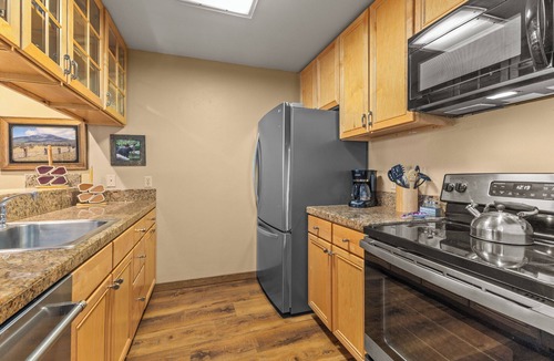 Steamboat Springs Condo | *Summer Sale* Short Walk to Slopes, Pool, Hot Tub, Private W/D