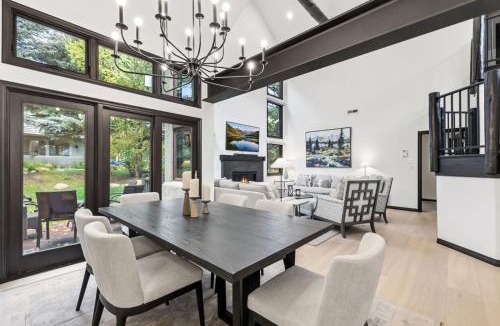 Edwards House | Summit on Dakota Luxe Arrowhead Retreat