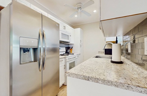 Victoria Park Cottage | Sunny Fort Lauderdale Cottage with Private Pool Near the Beach