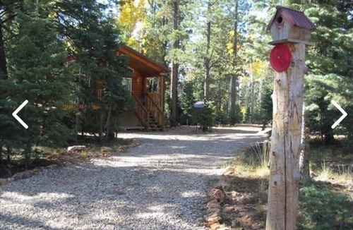 Meadow View Heights House | Sunny Log Cabin Near Zion & Bryce in Duck Creek Village with Wi-Fi