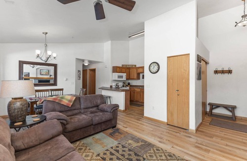 Steamboat Springs Condo | Sunray Meadows 607 - Great Prices, Private Washer/Dryer, Garage