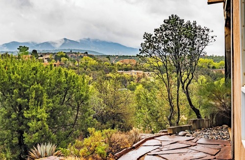 Northeast Santa Fe House | Sunset and Sunrise Views, Amazing Primary Suite