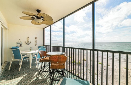 Bradenton Beach House | Sunset Terrace 108 · Dolphins · Gulf Front