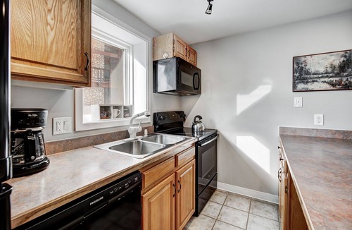 Four O'Clock Condo | Super cute studio right across the street from the Snowflake Chair Lift!
