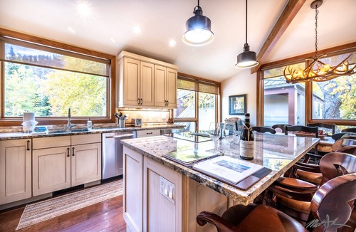 Vail Condo | Superb 3 BR Townhome in Cascade Village w/Bikes, Shared Spa, Sauna & Cold Plunge