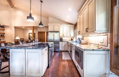 Vail Condo | Superb 3 BR Townhome in Cascade Village w/Bikes, Shared Spa, Sauna & Cold Plunge
