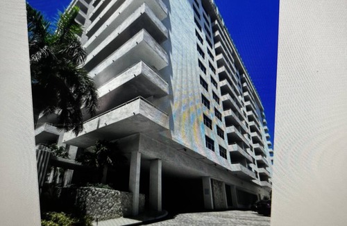 Surfside Apartment | Surfside/Bal Harbor Oceanview Studio Apt