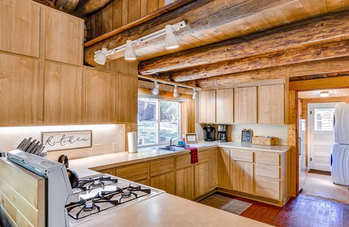 Nathrop Cabin | Sweet Log Cabin - an ole time cabin on the banks of Chalk Creek!