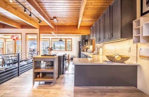 Keystone Villa | Tennis Townhome #1337 by Summit County Mountain Retreats