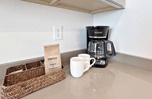 Grand Junction House | Terrace at 2 Rivers, No Pet Fee, Private Bath in Each Room