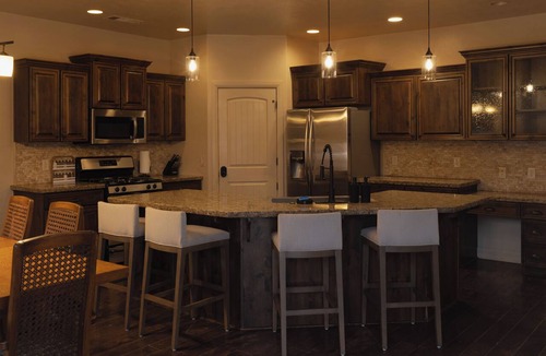 Washington Fields House | The 1651 Retreat-Spacious 4BR with RV Parking near Sand Hallow