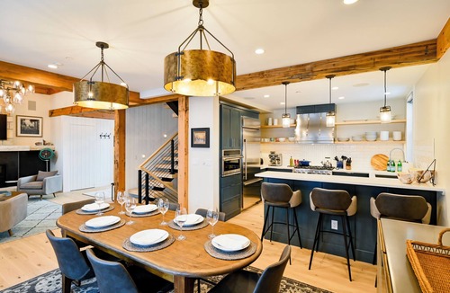 Crested Butte Cottage | The Alley Bundle at Academy Place Private Hot Tub