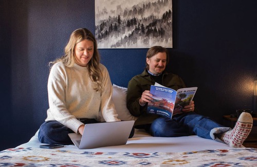 Collbran Hotel | The Alpine Motel