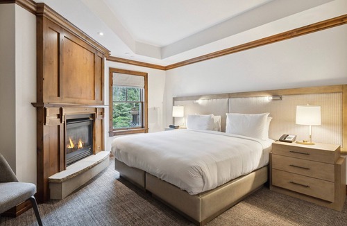 Downtown Hotel | The Aspen Mountain Residences Luxury 3 Bedroom Mountainside