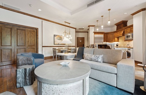 Downtown Apartment | The Aspen Mountain Residences [Formerly Hyatt Grand Aspen] at Owner Direct Rates