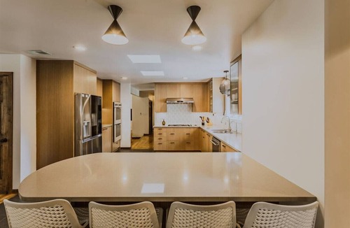El Jebel House | The Badger House at Blue Lake