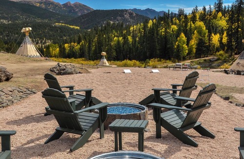 Lake George Cabin | The Basecamp Cabin at Bison Peak Lodge, a Rocky Mountain Wilderness Lodge