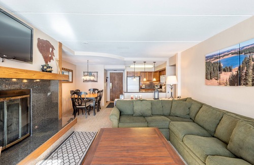 Copper Mountain Village Condo | The best view in Center Village. Perfect for Concerts and Skier watching!
