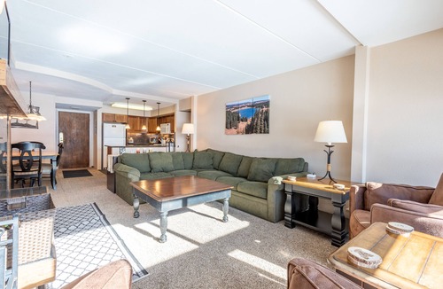Copper Mountain Village Condo | The best view in Center Village. Perfect for Concerts and Skier watching!