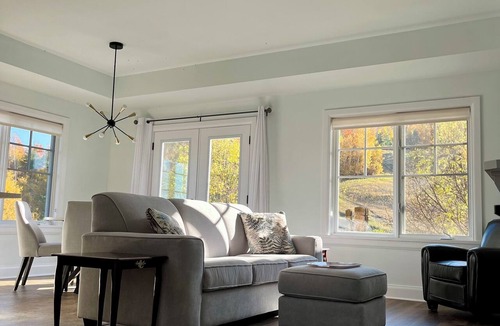 Calabogie Condo | The Bogie Basecamp (Ski-in/out)